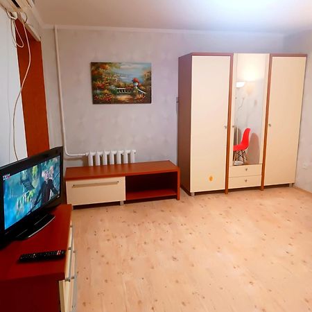 شقة 2Кімнатна В Центрі Госпіталь Вокзал Мечнікова Все Поруч دنيبروبيتروفسك المظهر الخارجي الصورة